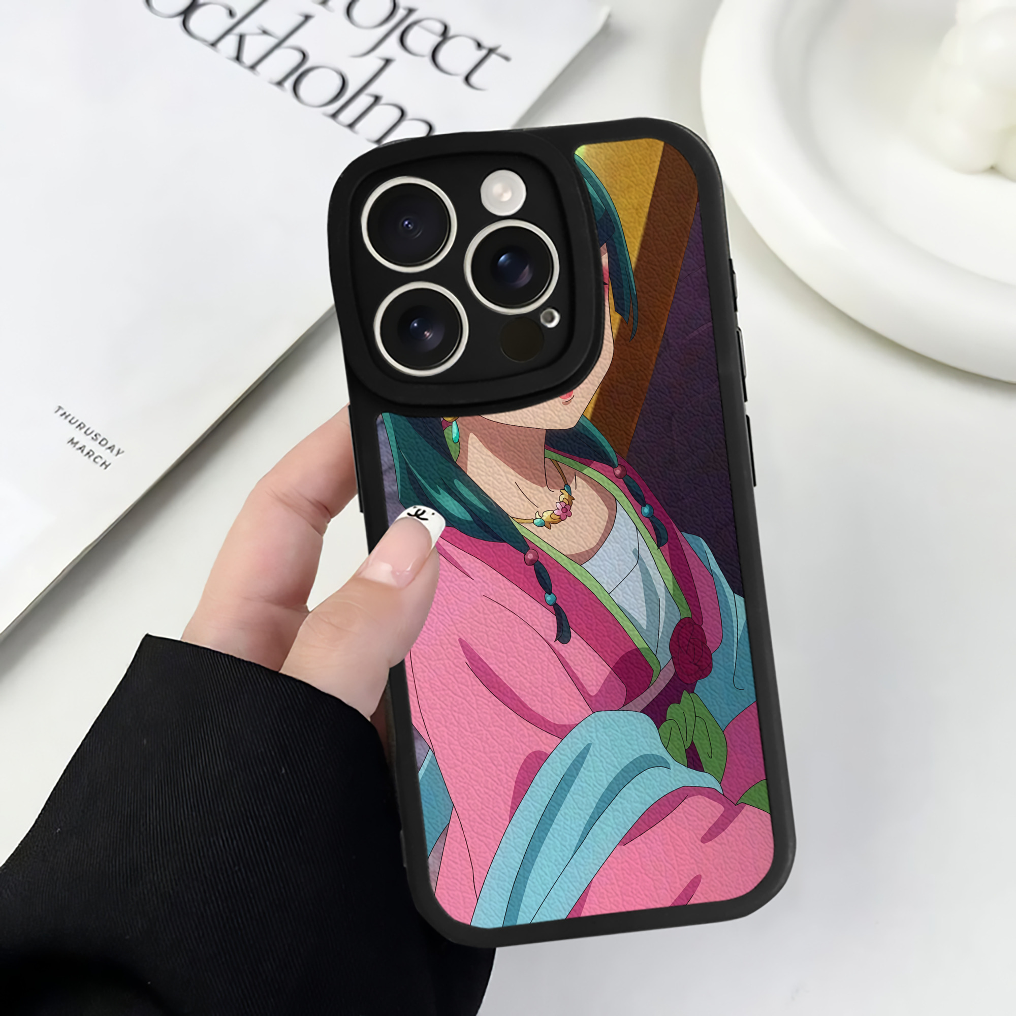 薬屋のひとりごと The Apothecary Diaries 【iPhone 16シリーズ対応】シリコンスマホケース（レザー調） 材質：シリコン
